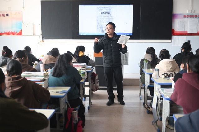 在孩子们心田种下团结进步的种子