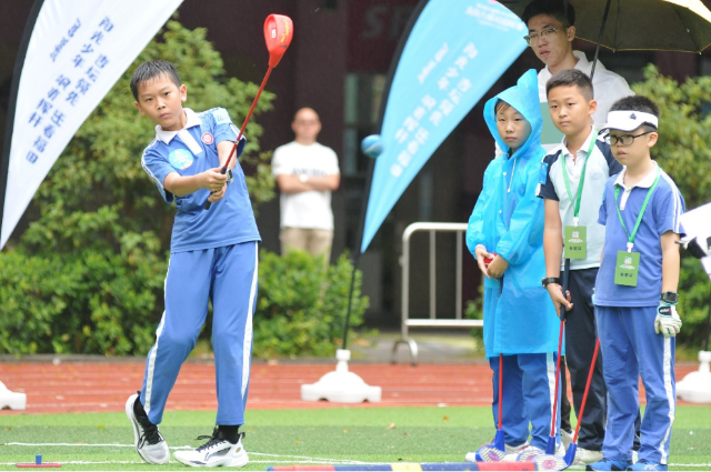 深圳市福田区举办第二届中小学生高尔夫球校园联赛